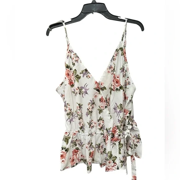 Zenobia Floral Wrap-Style Top with Adjustable Straps 2x - Picture 4 of 5